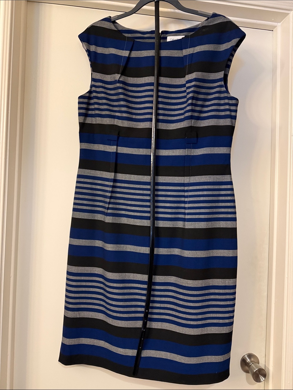 Calvin Klein Women's Size 14 Belted Striped Sheath Dress in Blue/Gray/Black